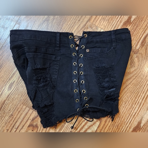 🔥 Sexy 🔥 Black Distressed Side Lace-up Mid-Rise Denim Jean Shorts Size Small - Picture 5 of 12
